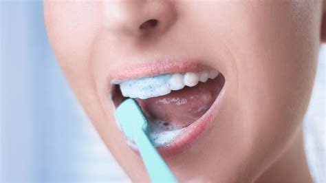 How To Properly Brush Your Teeth Follow This Easy Process