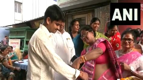 Sex Workers Celebrate Raksha Bandhan Tie Rakhi To Passers By Watch