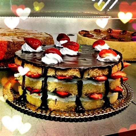 Naked Cake Um Bolo Delícia e Amostrado Nanda Nunes