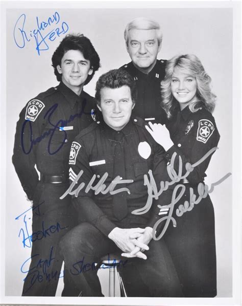 T. J. HOOKER Cast Signed Photo W. Shatner, H. Locklear, A. Zmed, R ...