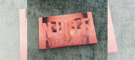 Оригинал палетка Huda Beauty Nude купить в Москве Личные вещи Авито