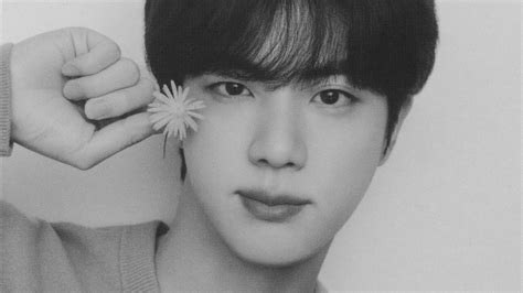 Jin Of Bts Earns New Military Badge K Pop Life