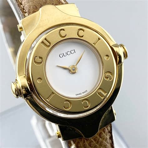 1円〜 Gucci グッチ 腕時計 レディース ターンg 回転式 ホワイト文字盤 ゴールド バングルウォッチ 可動品 女性用 ｜売買されたオークション情報、yahooの商品情報をアーカイブ公開