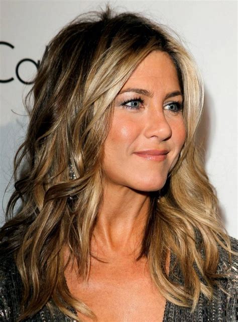 Jennifer Aniston Hairstyles: Trendy Hair Color - PoPular Haircuts