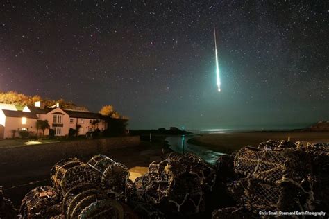 Huge Meteor Fireball Spotted In Skies Over Cornwall Uk Fire In The