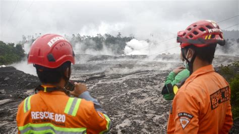 Evakuasi Korban Erupsi Gunung Semeru Vlix Id