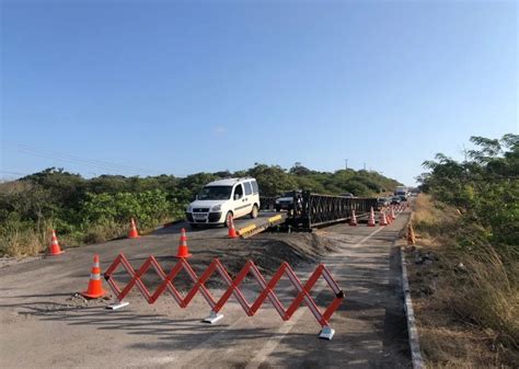 Trânsito é liberado em trecho da BR 101 onde cratera se abriu na Grande