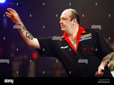 Ted Hankey in action against Scott Waites during the BDO World ...