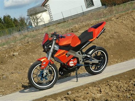 Derbi GPR Nude Fighter De Lauro