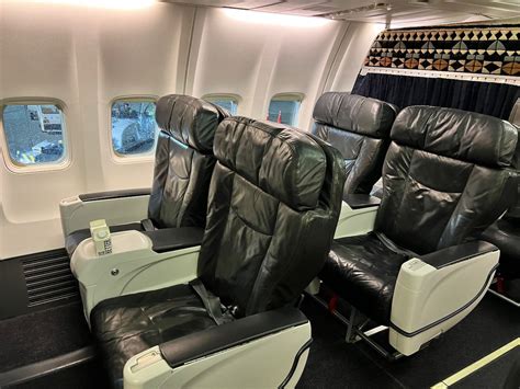 Review Alaska Airlines First Class B737 8 Seattle San Francisco