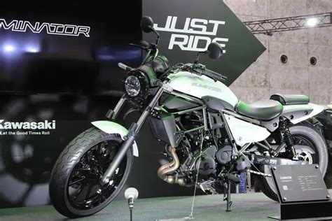 Motor Cruiser Ini Bikin Heboh BIMS 2023 Kawasaki Eliminator 400 Yang