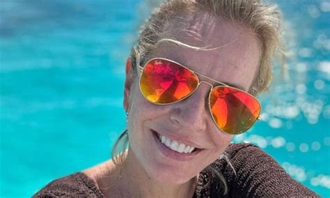 Dr Jennifer Ashton Poses In Stylish Red Bikini During Dream Honeymoon Flipboard