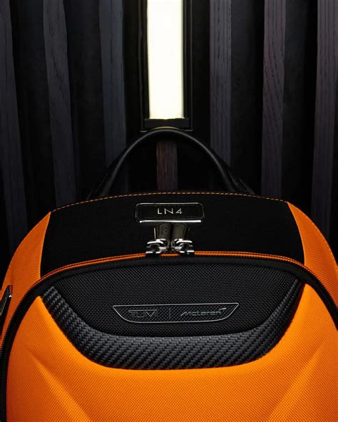 Lando Norris En Tumi Werken Samen Aan Een Prachtige Travel Collectie