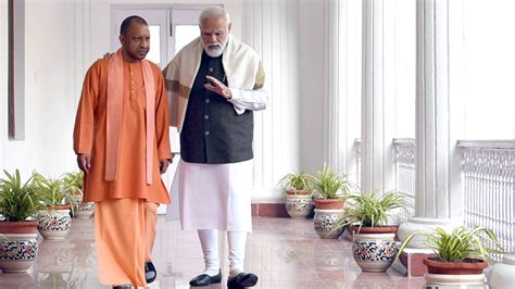 To Make A New India Yogi Adityanath Meets Modi In Lucknow