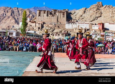 Ladakh traditional clothes hi-res stock photography and images - Alamy