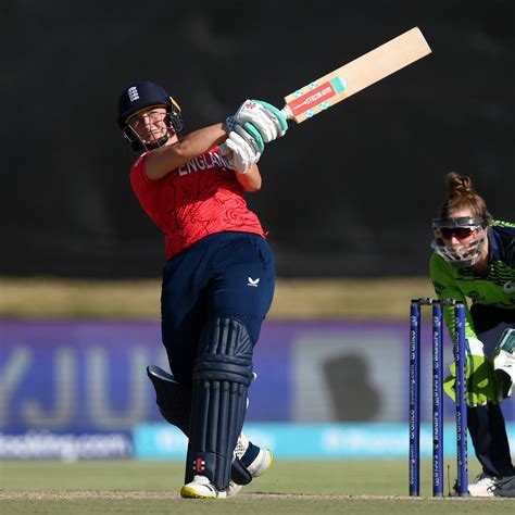 England S Barmy Army On Twitter Alice Capsey With 50 From 21 Balls