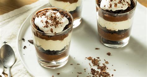 23 Desserts With Chocolate Pudding Easy Recipes Insanely Good