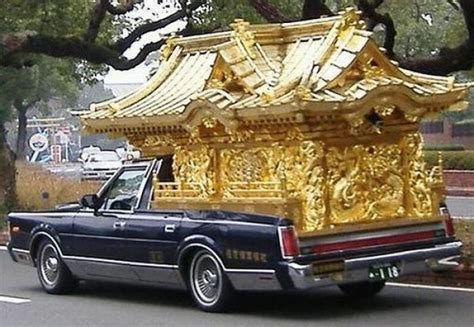 Unusual Hearses 34 Pics