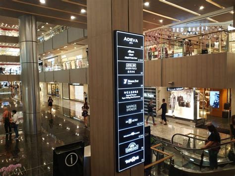 Paragon - Shops, Restaurants, Opening Hours, Parking & Food, Singapore