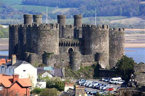 Conwy Castle, North Wales : castles