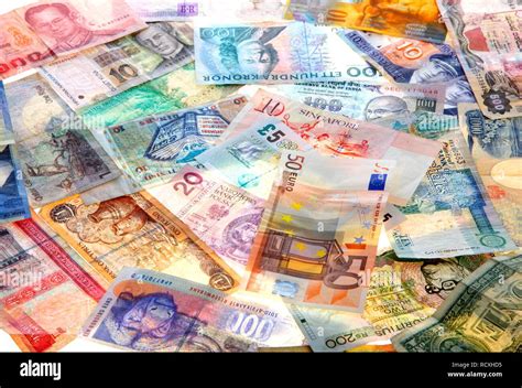 Different Currencies World Hi Res Stock Photography And Images Alamy