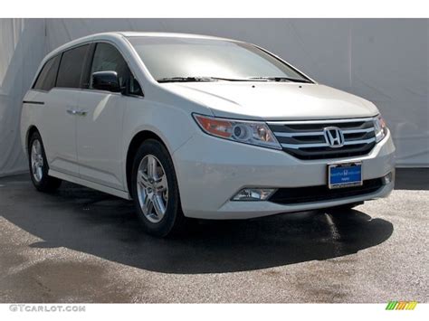 2013 White Diamond Pearl Honda Odyssey Touring Elite 71525635