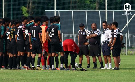 Foto Kursus Pelatih Lisensi AFC Pro Diploma Herald ID