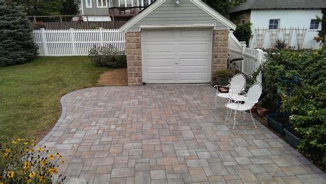 Patio Parking Pad With Ledgestone Paver Life Time Pavers