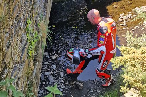 The Bizarre Adventures Of Breaking Down At The Isle Of Man Tt Flipboard