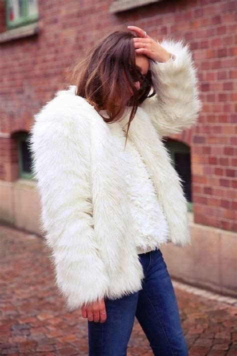 Parisienne 23 WAYS TO WEAR WHITE THIS WINTER