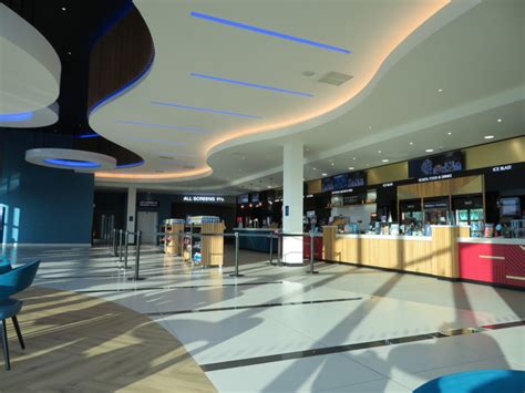 Odeon Luxe Leeds Thorpe Park In Leeds Gb Cinema Treasures