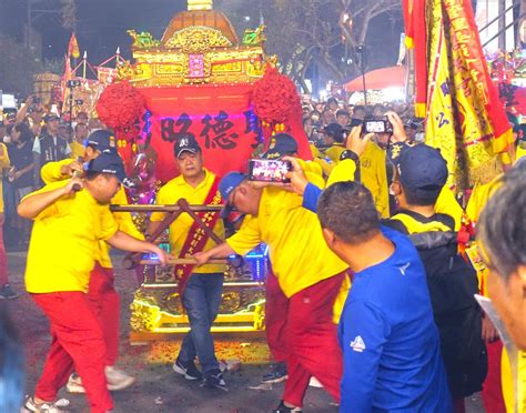 觀傳媒 中彰投新聞 大庄媽7天6夜遶境祈福回鑾 信眾接駕為台中祈福