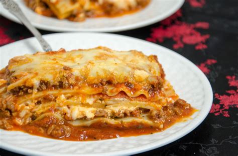 Easy Classic Lasagna Step By Step Pictures And Instructions The