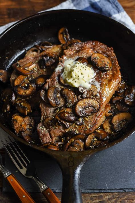 Cast Iron Ribeye With Garlic Mushrooms In Under Min Neighborfood