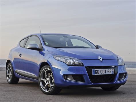 Renault Megane Coupe GT (2011) - pictures, information & specs