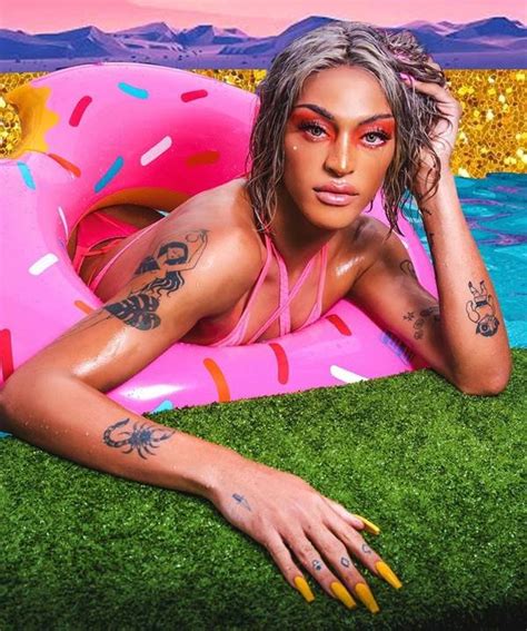 Pabllo Vittar Aparece Nua Com Bumbum Avantajado E Pede Paz Metrópoles