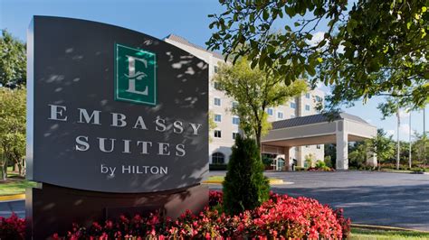 10 Best Hotels Near Dulles Airport: Top IAD Airport Hotels