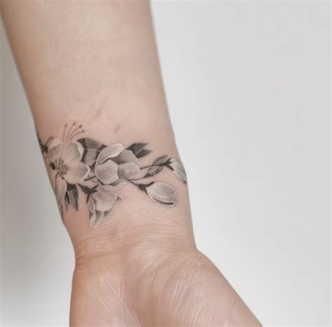 18 Gentle Cherry Blossom Tattoo Ideas For Women Styleoholic