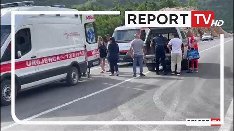 Report Tv Gjirokast R Makina Del Nga Rruga L Ndohen Turist