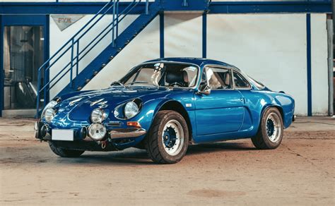 Alpine A Une Superbe Berlinette De Ch Vendre Les Voitures