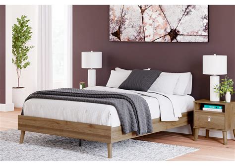 aprilyn queen platform bed