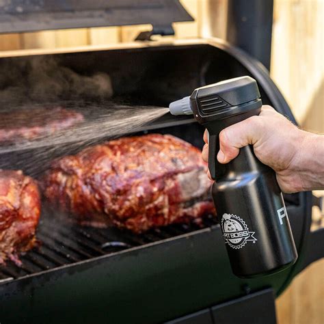 Spritz Bottle with Injector | Pit Boss® Grills BBQ Tools – Pit Boss Grills