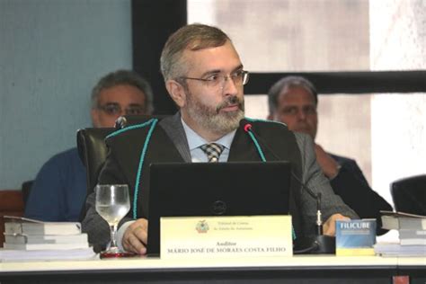 Em Decisão Exemplar Auditor Do Tce Am Proíbe Prefeito De Novo Airão De