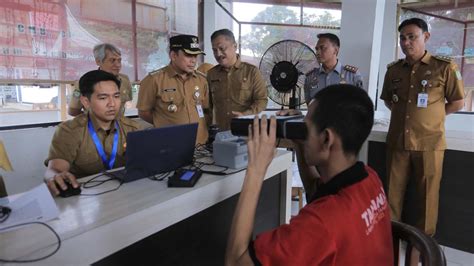 Jaga Hak Pilih Di Pemilu Disdukcapil Kota Tangerang Lakukan Rekam