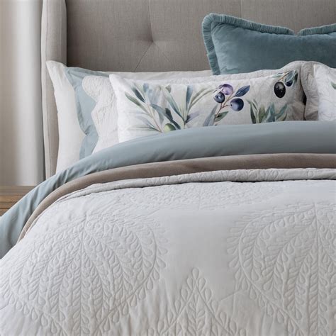 Diane Nude Quilt Set Volpes