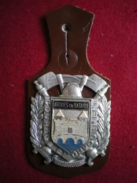 INSIGNE DE POMPIERS Pucelle Sapeurs Pompiers De Arques La Bataille 3X