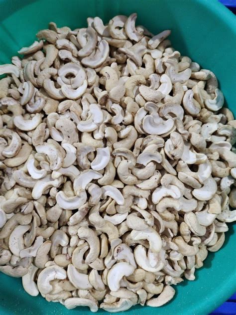 Halves Jh Split Cashew Nut W320 At Rs 580 Kg In Palurgada ID