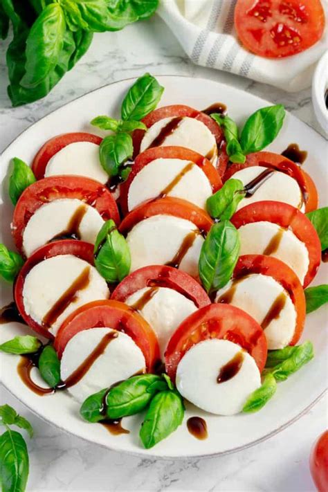 Tomato Basil Mozzarella Appetizer