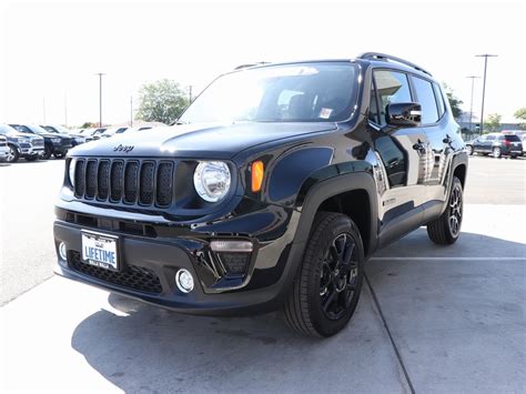 New 2019 JEEP Renegade Latitude 44 Sport Utility