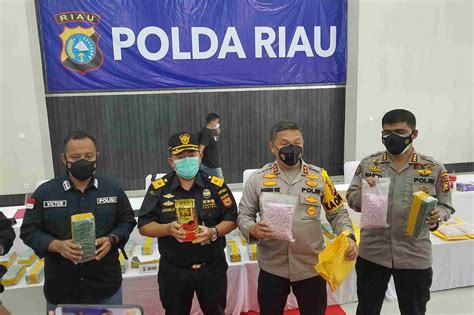 Polda Riau Gagalkan Peredaran Narkoba Jenis Sabu Sebanyak 40